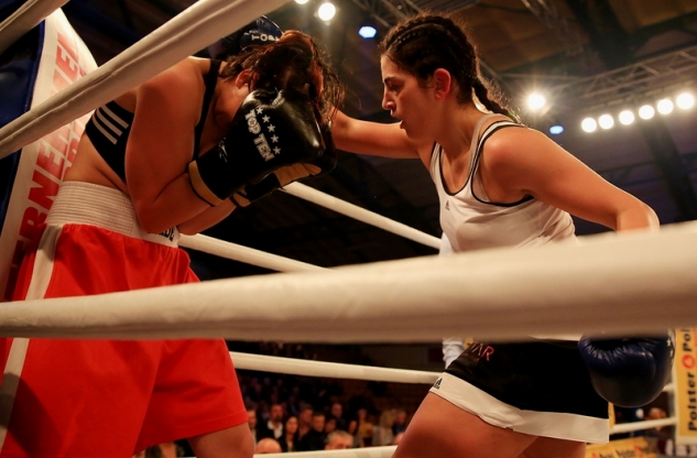 Lucie Sedláčková vs. Manuela Zuljová / zdroj foto: SES Boxing