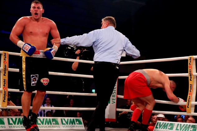 Schwarz vs. Mezencev / zdroj foto: SES Boxing
