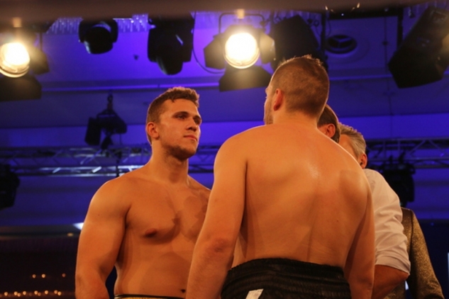 Šálek vs. Delalič / zdroj foto: SES Boxing