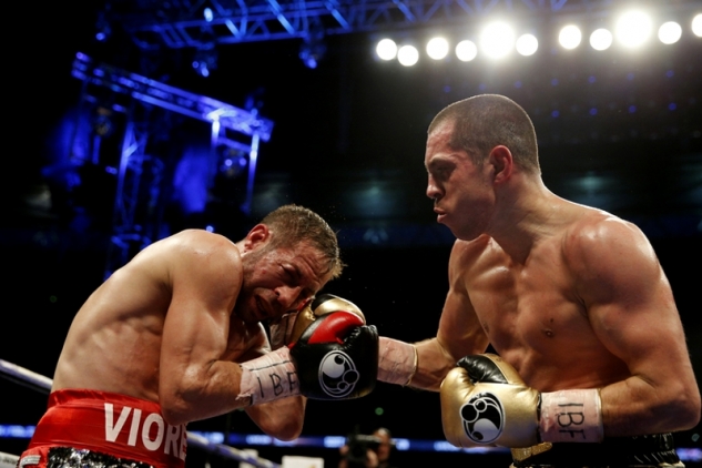 Quigg vs. Simion / zdroj foto: Boxingscene.com