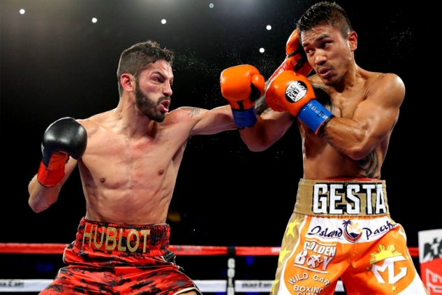 Linares vs. Gesta / zdroj foto: Boxingscene.com