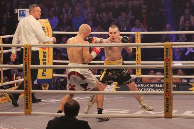 Lamm vs. Holec / zdroj foto: SES Boxing, Profiboxing.cz