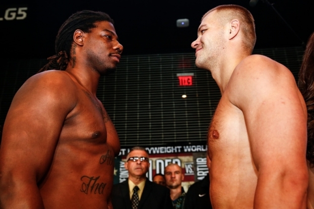 Martin vs. Glazkov / zdroj foto: Boxingscene.com