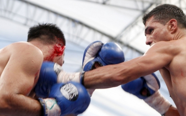 Raul Hirales vs. Carlos Medellin / zdroj foto: www.boxingscene.com, www.fightnews.com